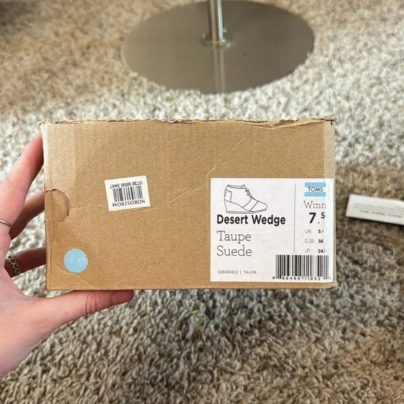 Desert Wedge Toms In Taupe Suede Size 7.5 - Picture 10 of 11